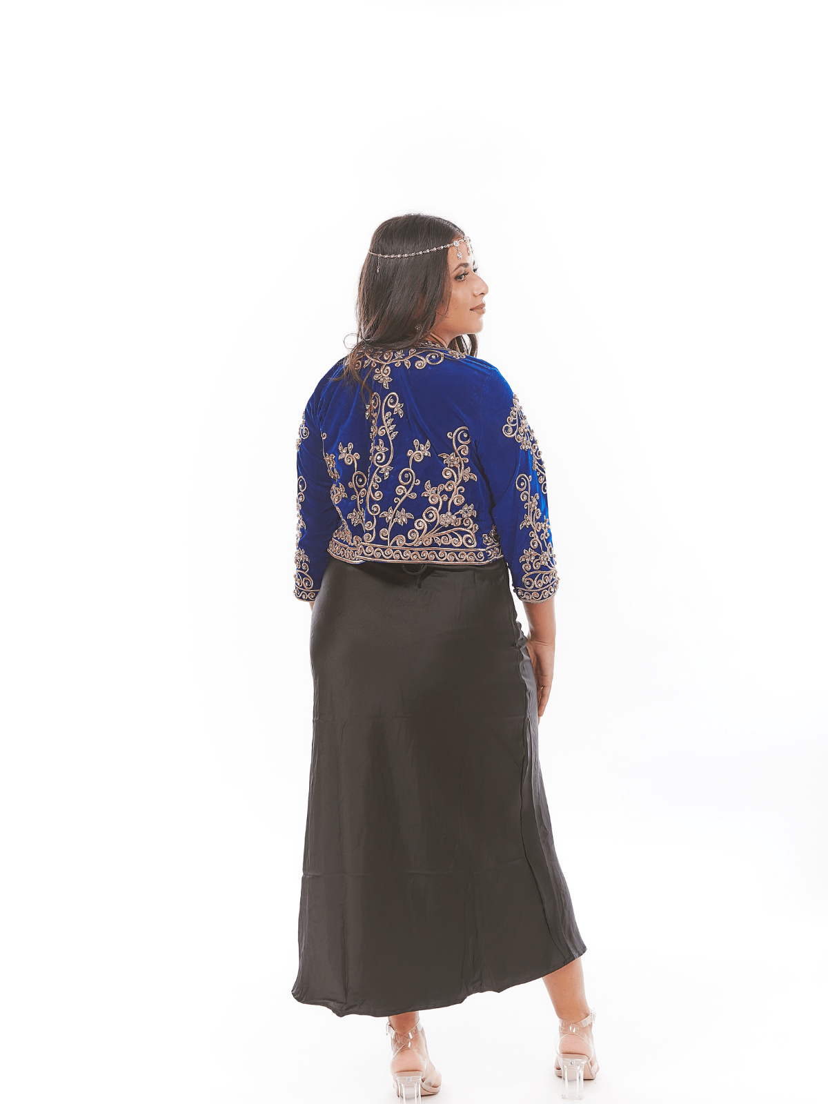 Veste de karakou brodée courte