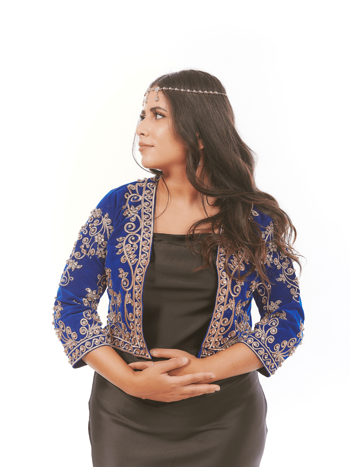 Veste de karakou brodée courte