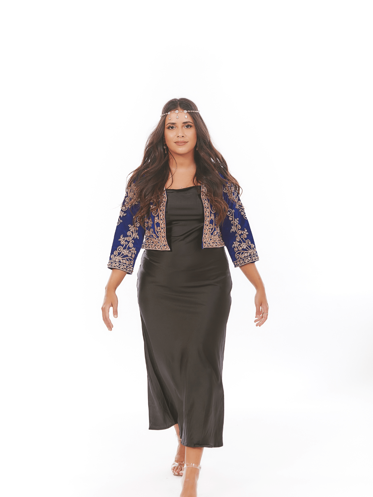 Veste de karakou brodée courte