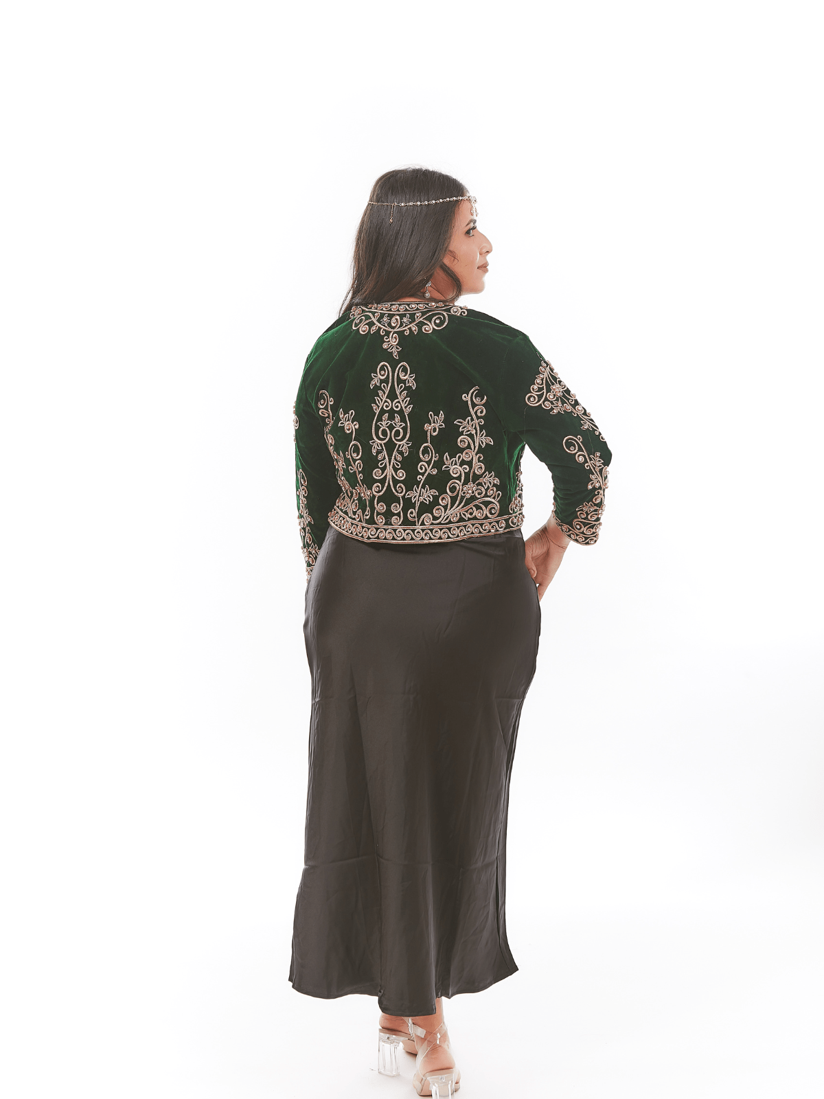 Veste de karakou brodée courte