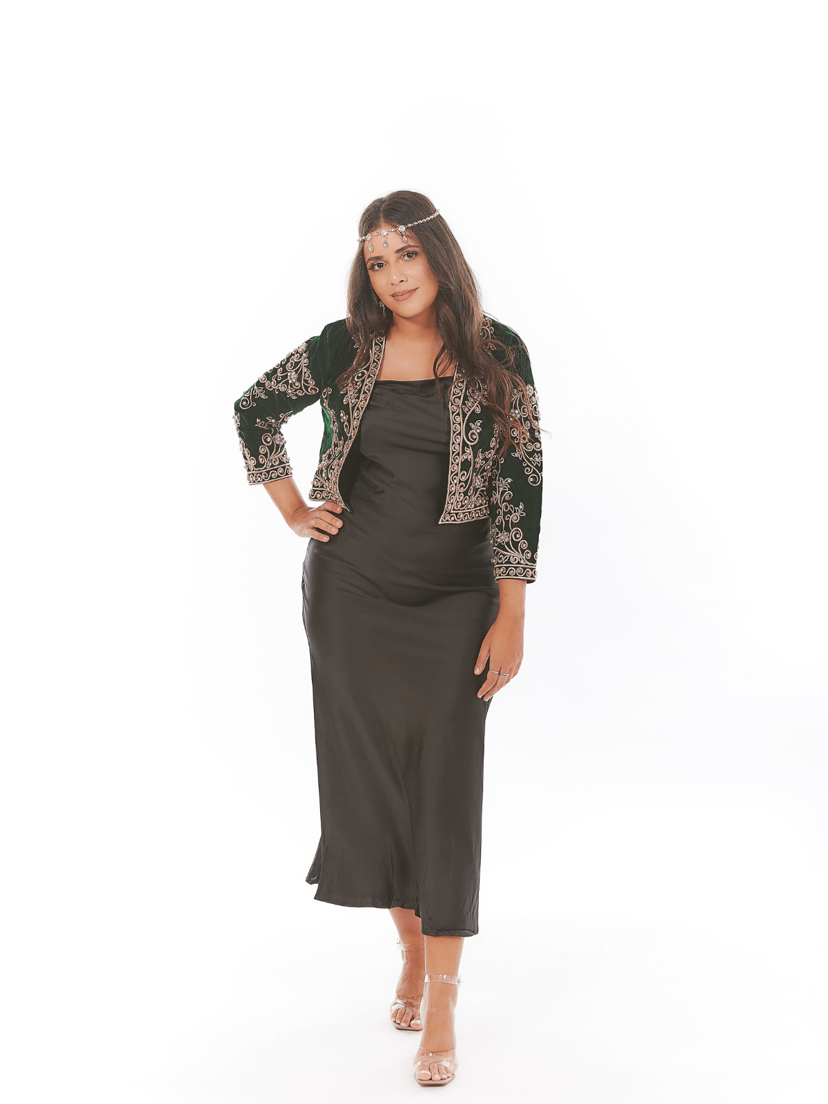 Veste de karakou brodée courte