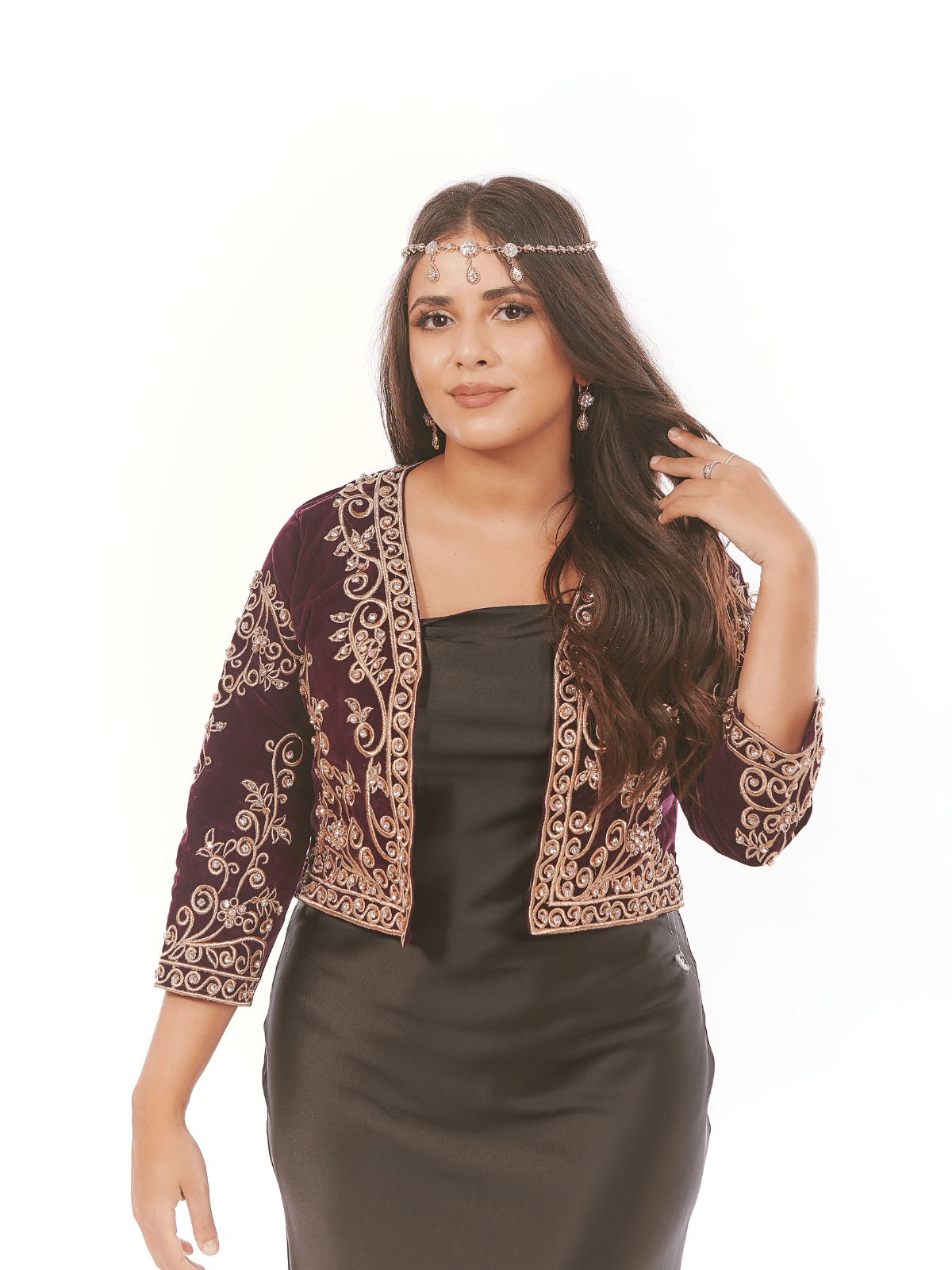 Veste de karakou brodée courte