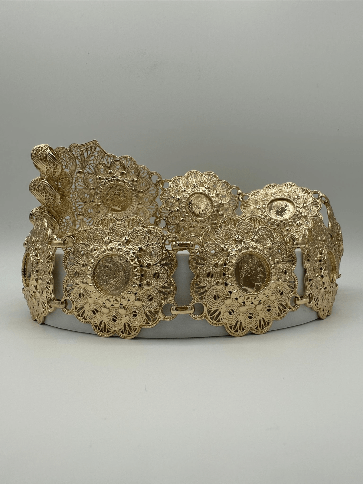 Ceinture traditionnelle à rosaces