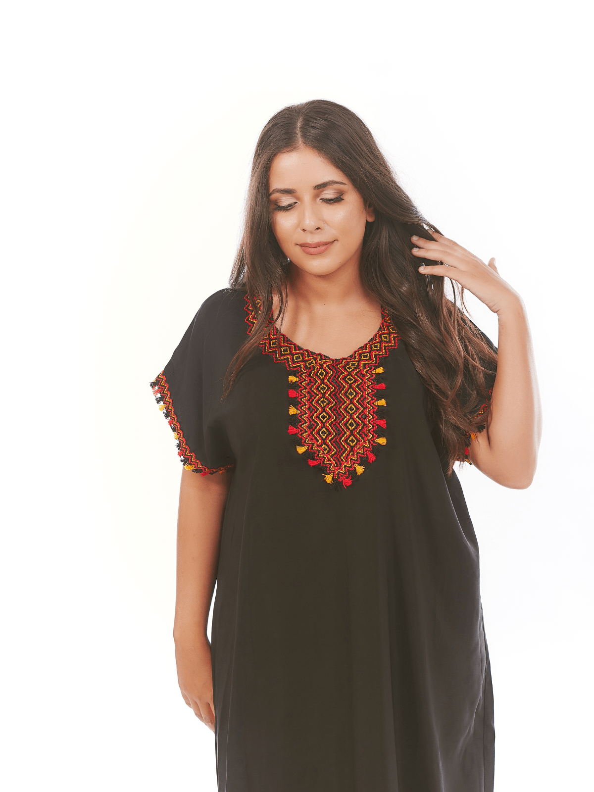 Robe d’hôtesse algérienne aux galons kabyle