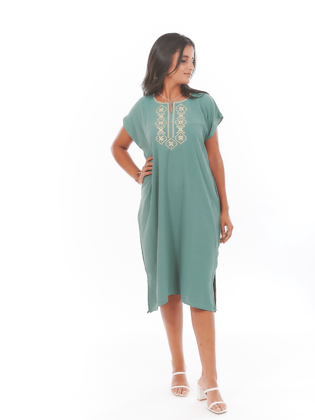 Robe d’hôtesse midi Tuda à broderie