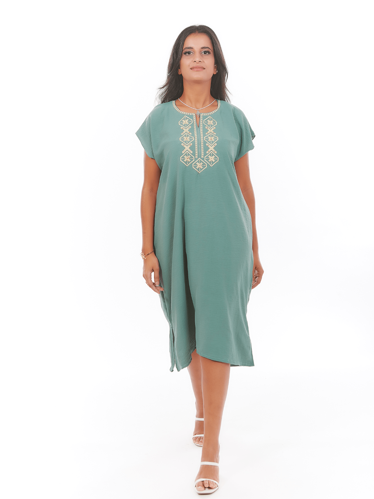 Robe d’hôtesse midi Tuda à broderie